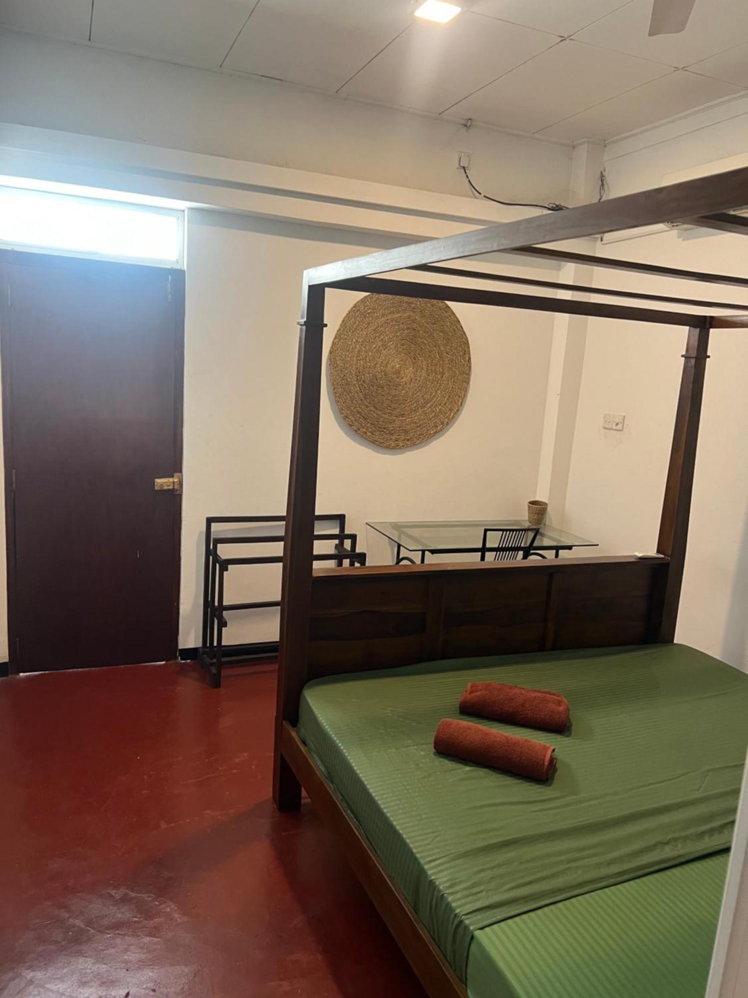 Hari Hari Hostel 웰리가마 외부 사진