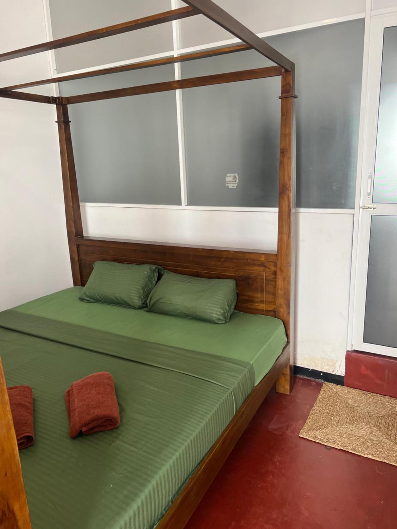 Hari Hari Hostel 웰리가마 외부 사진