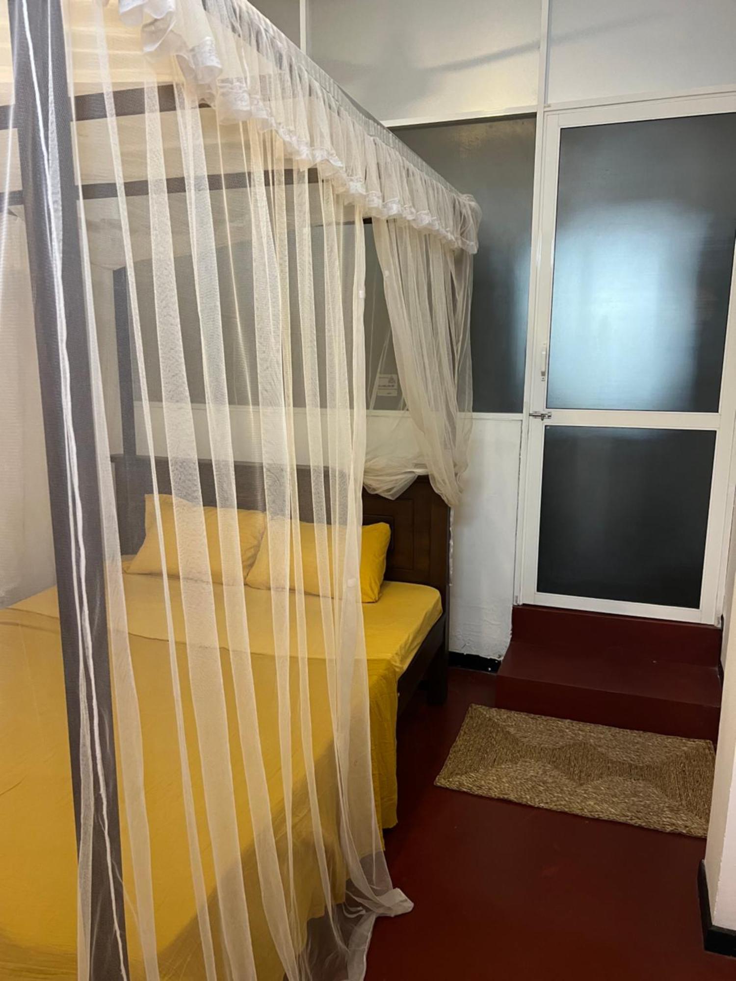 Hari Hari Hostel 웰리가마 외부 사진